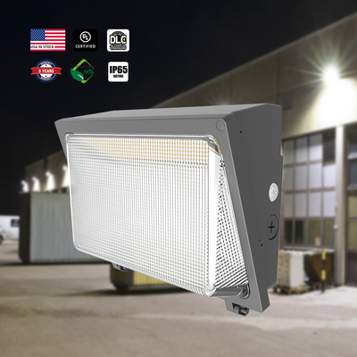 OEM FCC UL 30W-120W LED Wall Pack Light 140lm/W 3CCT قابلة للتعديل لممر رصيف التحميل